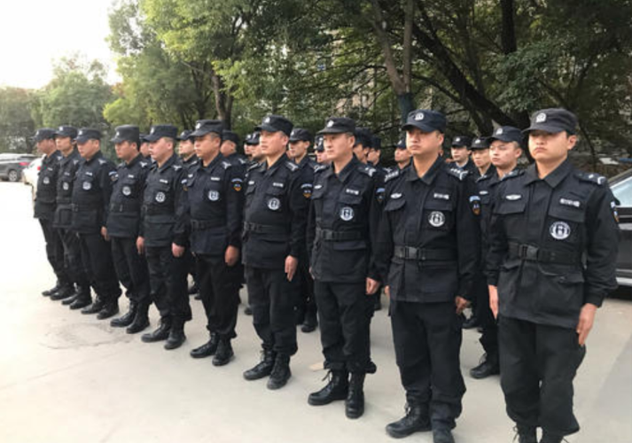 從守門人到守護(hù)者 精英保安如何提升服務(wù)專業(yè)性